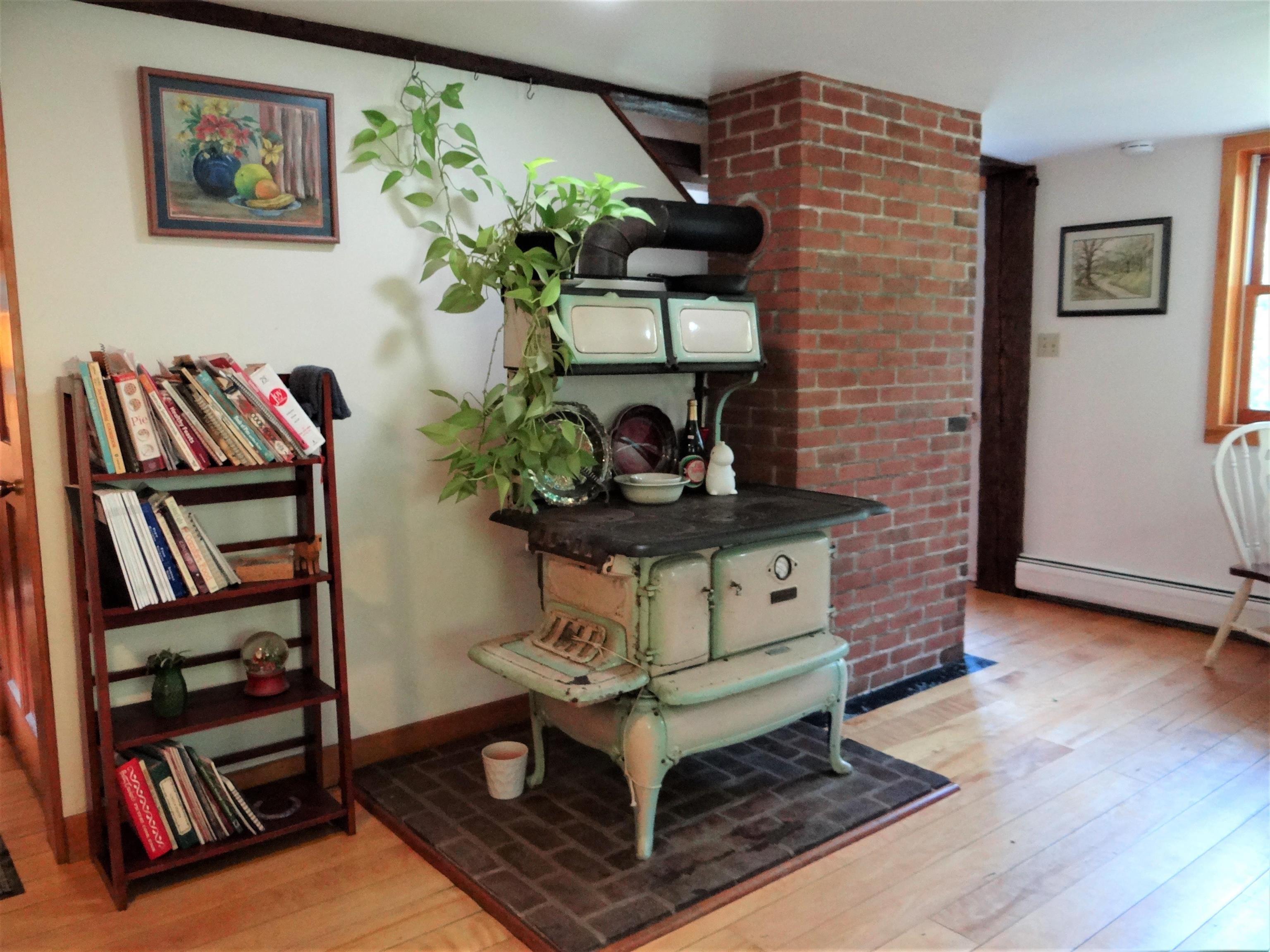 278 Spring Road Tunbridge, VT 05077 - Photo 13 of 34