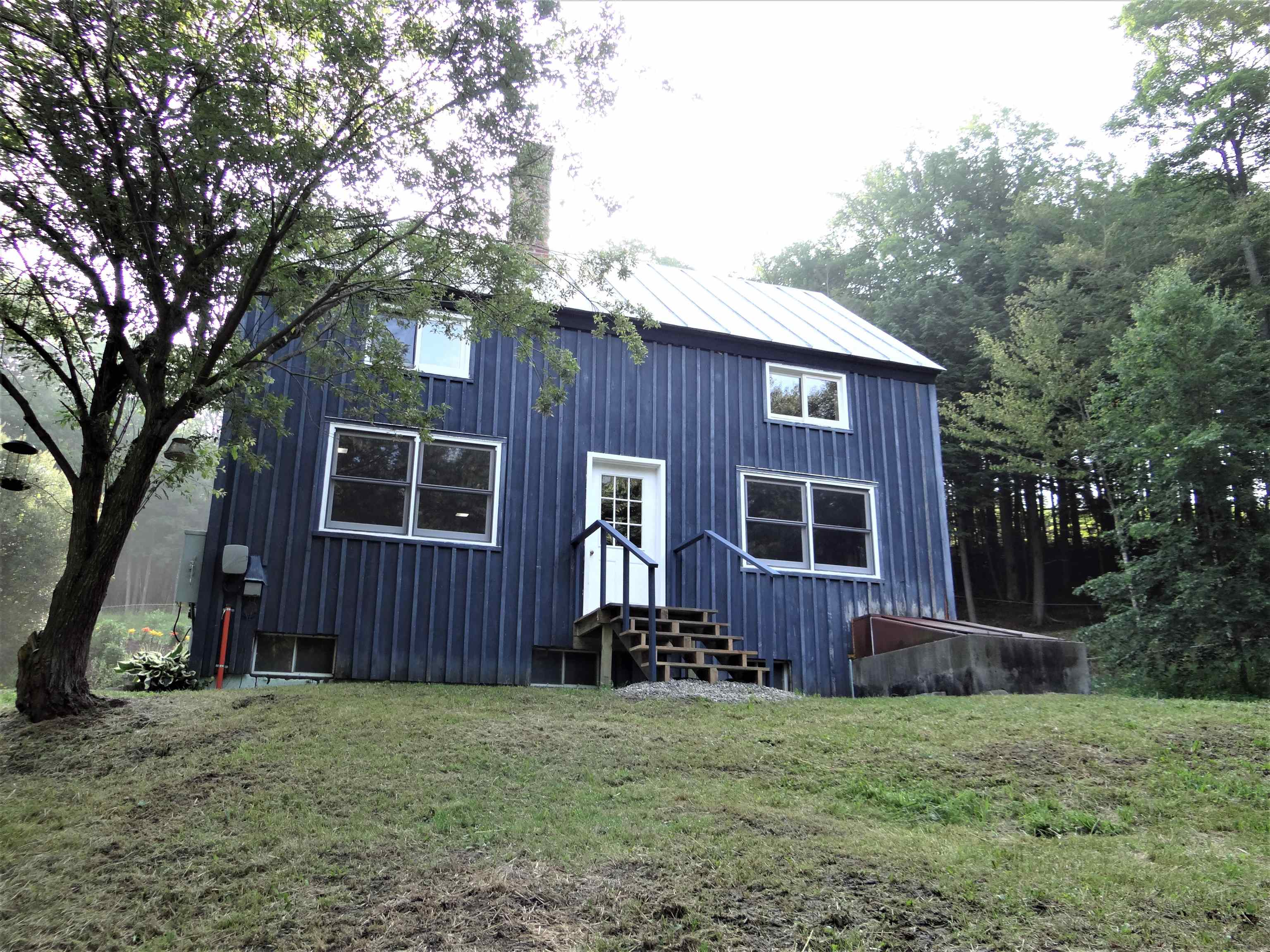 278 Spring Road Tunbridge, VT 05077 - Photo 28 of 34