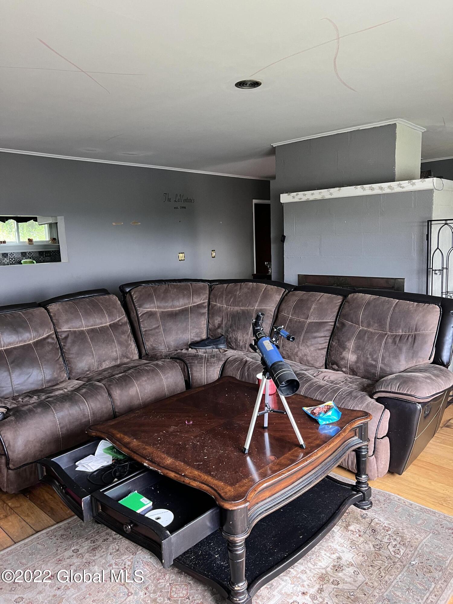 331 Terrace Road Rotterdam, NY 12306 - Photo 7 of 25 IMG_8077