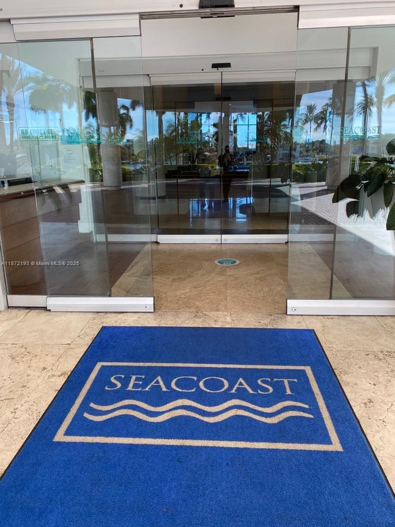 5161 Collins Avenue, Unit 1208 Miami Beach, FL 33140 - Photo 4 of 15