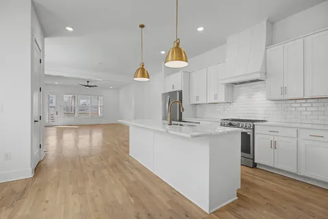 $575,000 | 1909 A 15th Avenue North, Nashville, TN 37208