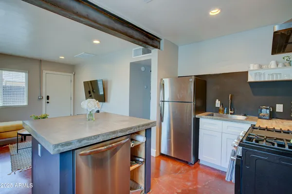 $1,334,000 | 939 East Turney Avenue, Phoenix, AZ 85014