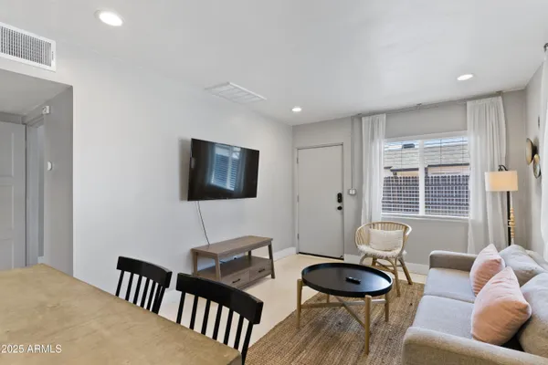 $1,334,000 | 939 East Turney Avenue, Phoenix, AZ 85014