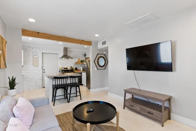 $1,350,000 | 939 East Turney Avenue, Phoenix, AZ 85014