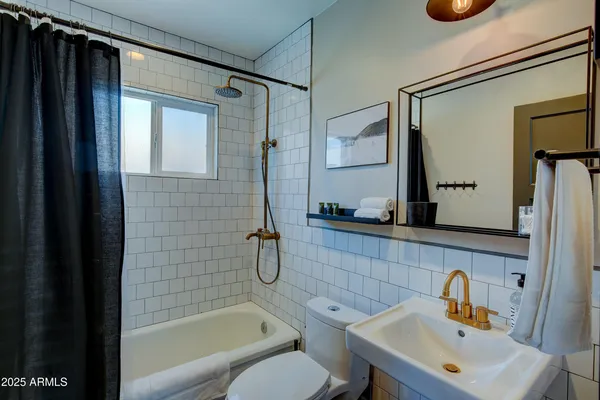 $1,334,000 | 939 East Turney Avenue, Phoenix, AZ 85014