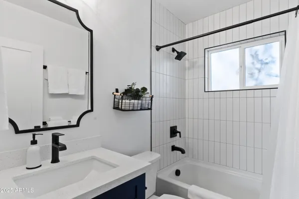 $1,334,000 | 939 East Turney Avenue, Phoenix, AZ 85014