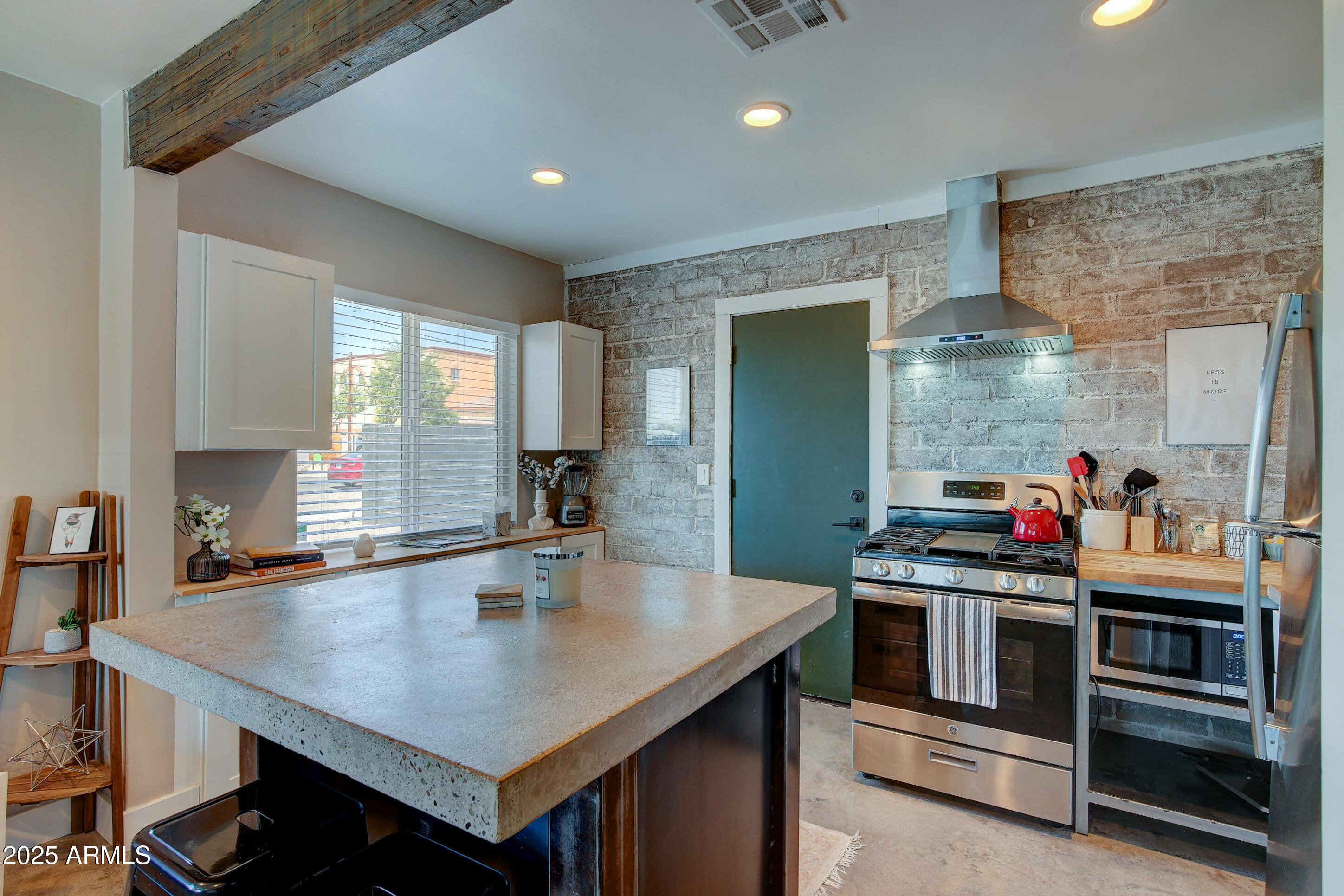 939 East Turney Avenue Phoenix, AZ 85014 - Photo 7 of 58 Turney Ave-08