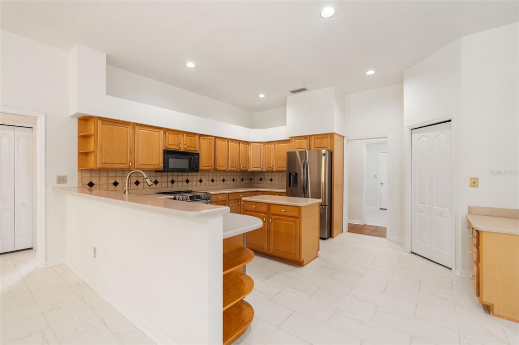 2018 Southwest 102nd Terrace Gainesville, FL 32607 - Photo 13 of 57 Gallery Image 13