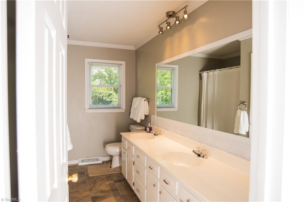 535 Drumheller Road Clemmons, NC 27012 - Photo 13 of 29 Gallery Image 13