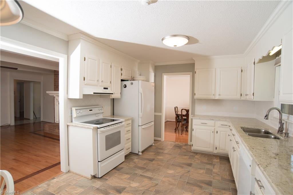 535 Drumheller Road Clemmons, NC 27012 - Photo 9 of 29 Gallery Image 9