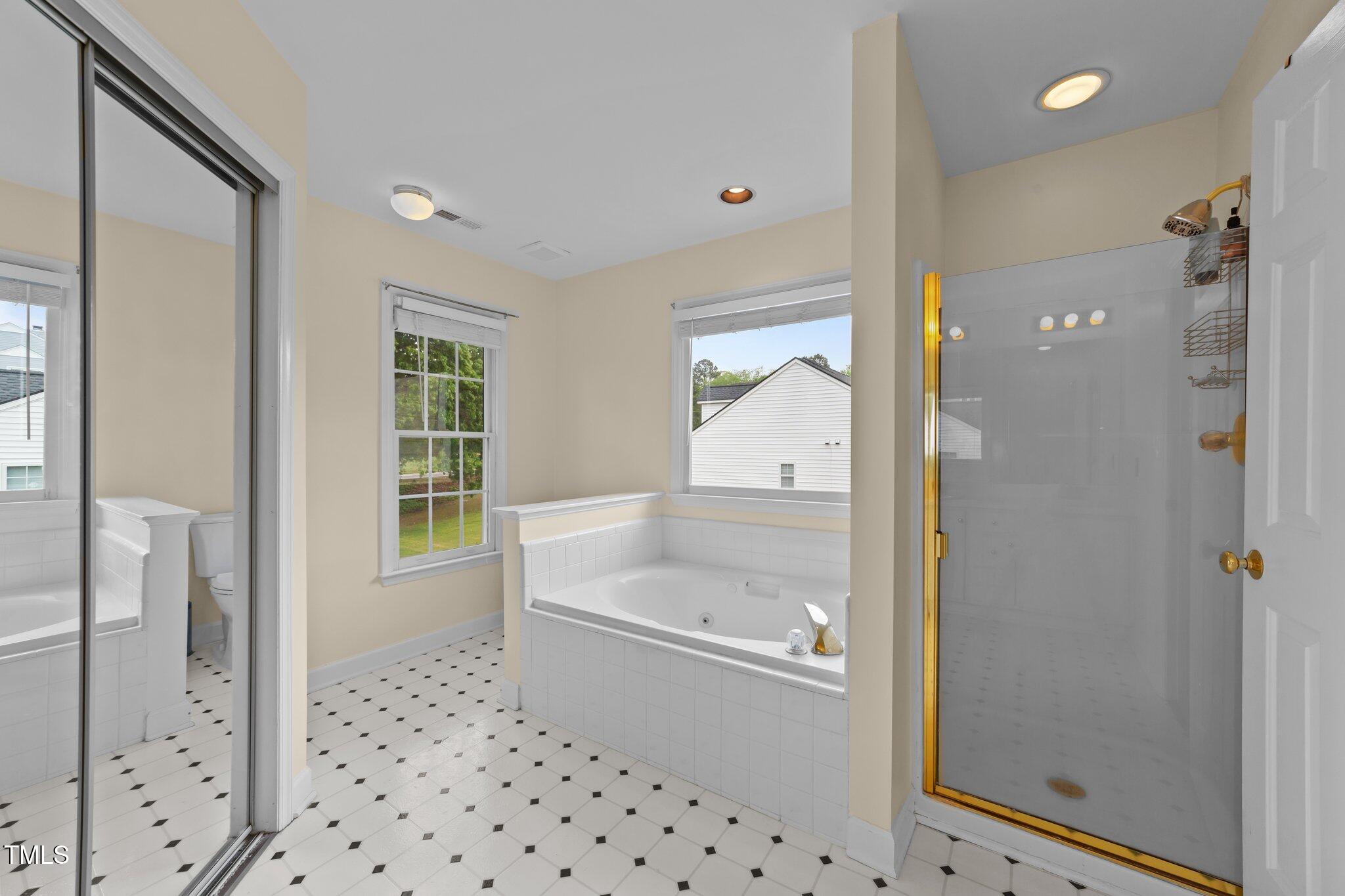 1053 Loop Road Clayton, NC 27527 - Photo 16 of 36 43-web-or-mls-VB4A7055