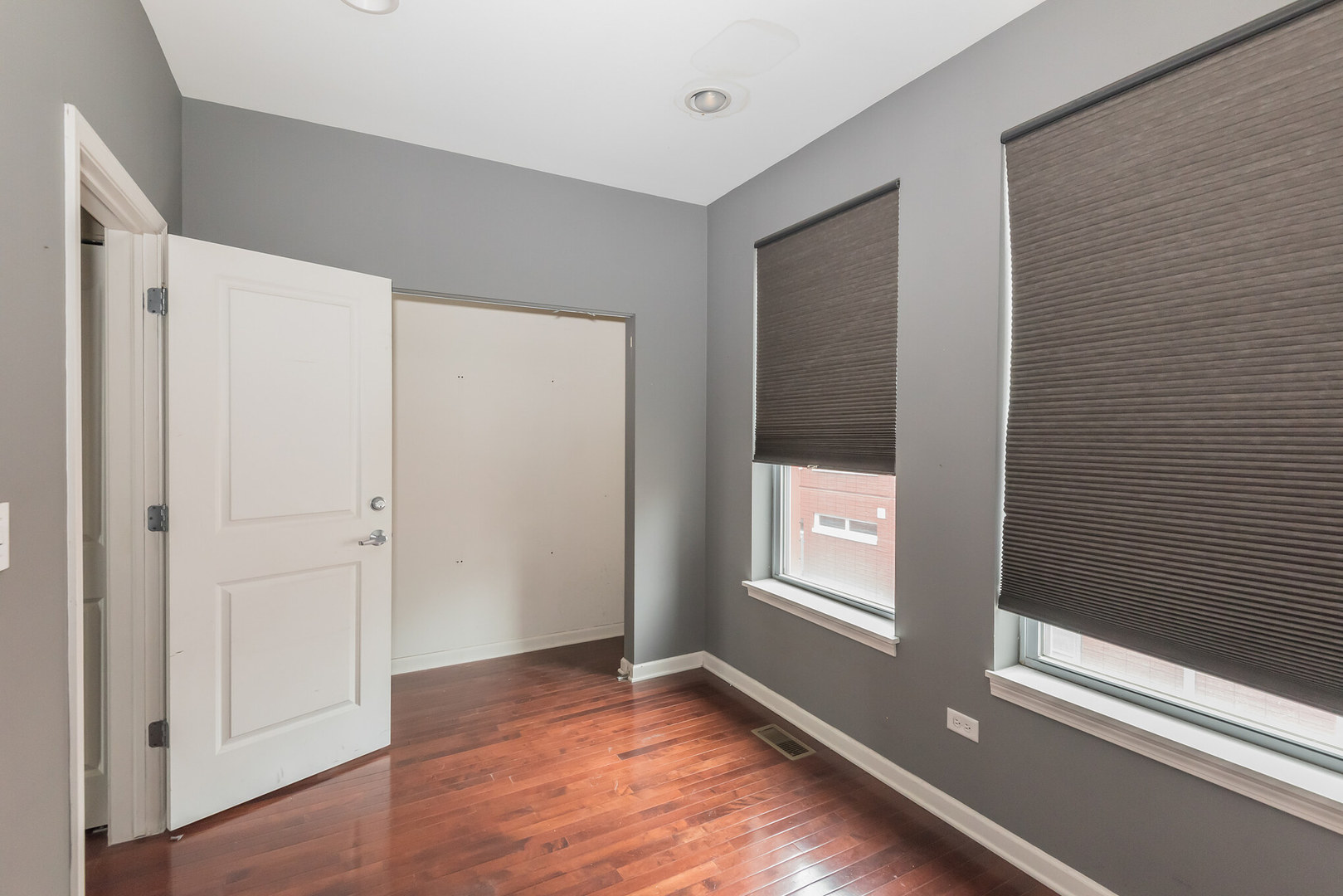 16 South Aberdeen Street, Unit 9 Chicago, IL 60607 - Photo 17 of 24 a view of an empty room