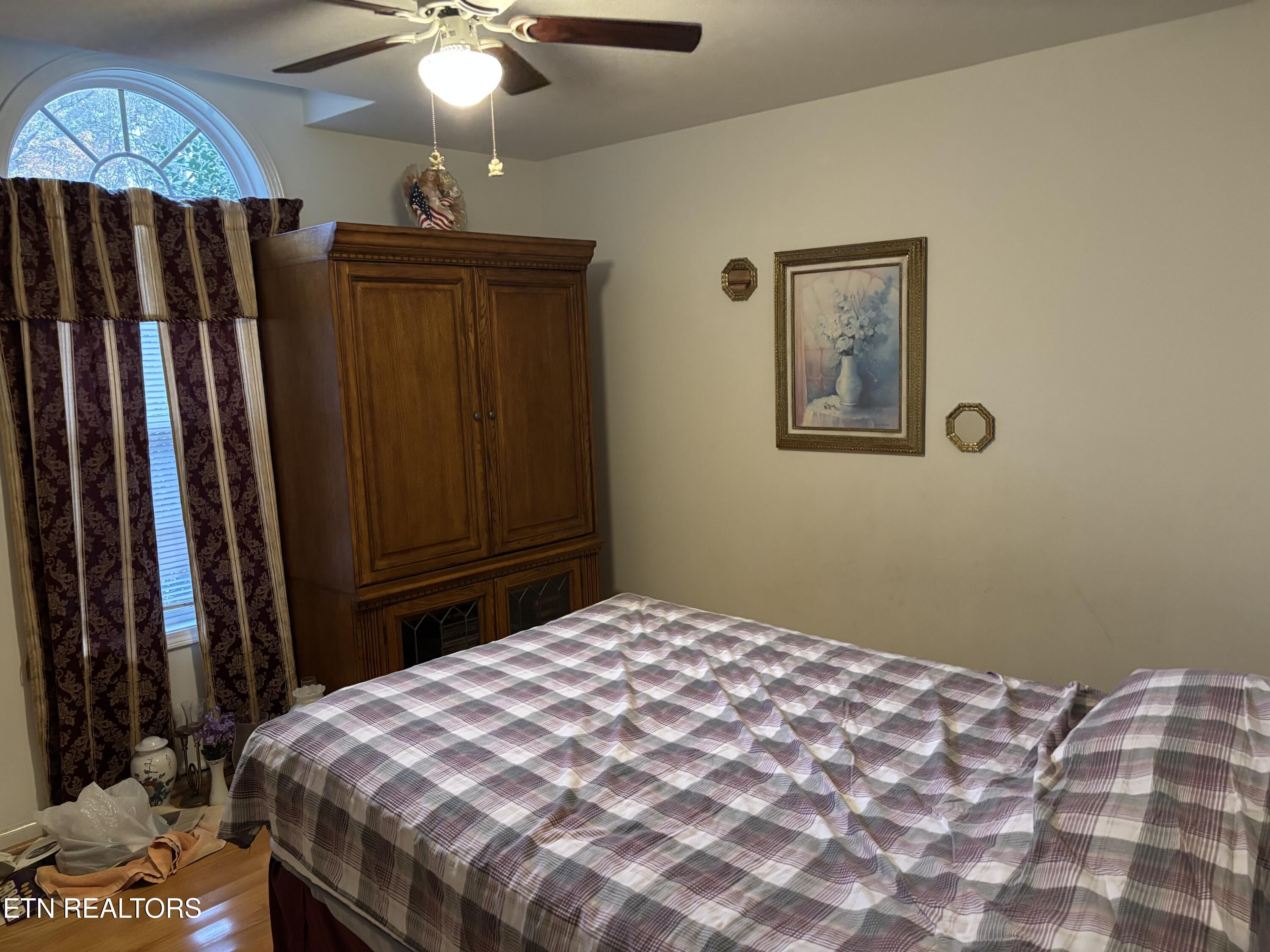 530 Pine Creek Road Oneida, TN 37841 - Photo 11 of 24 IMG_4099