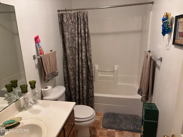 $280,000 | 530 Pine Creek Road, Oneida, TN 37841