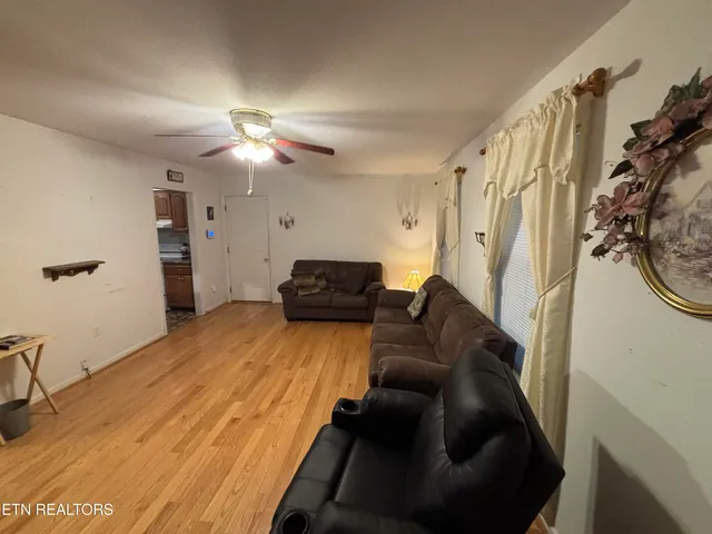 $280,000 | 530 Pine Creek Road, Oneida, TN 37841