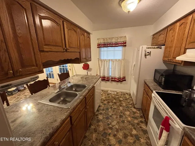 $280,000 | 530 Pine Creek Road, Oneida, TN 37841