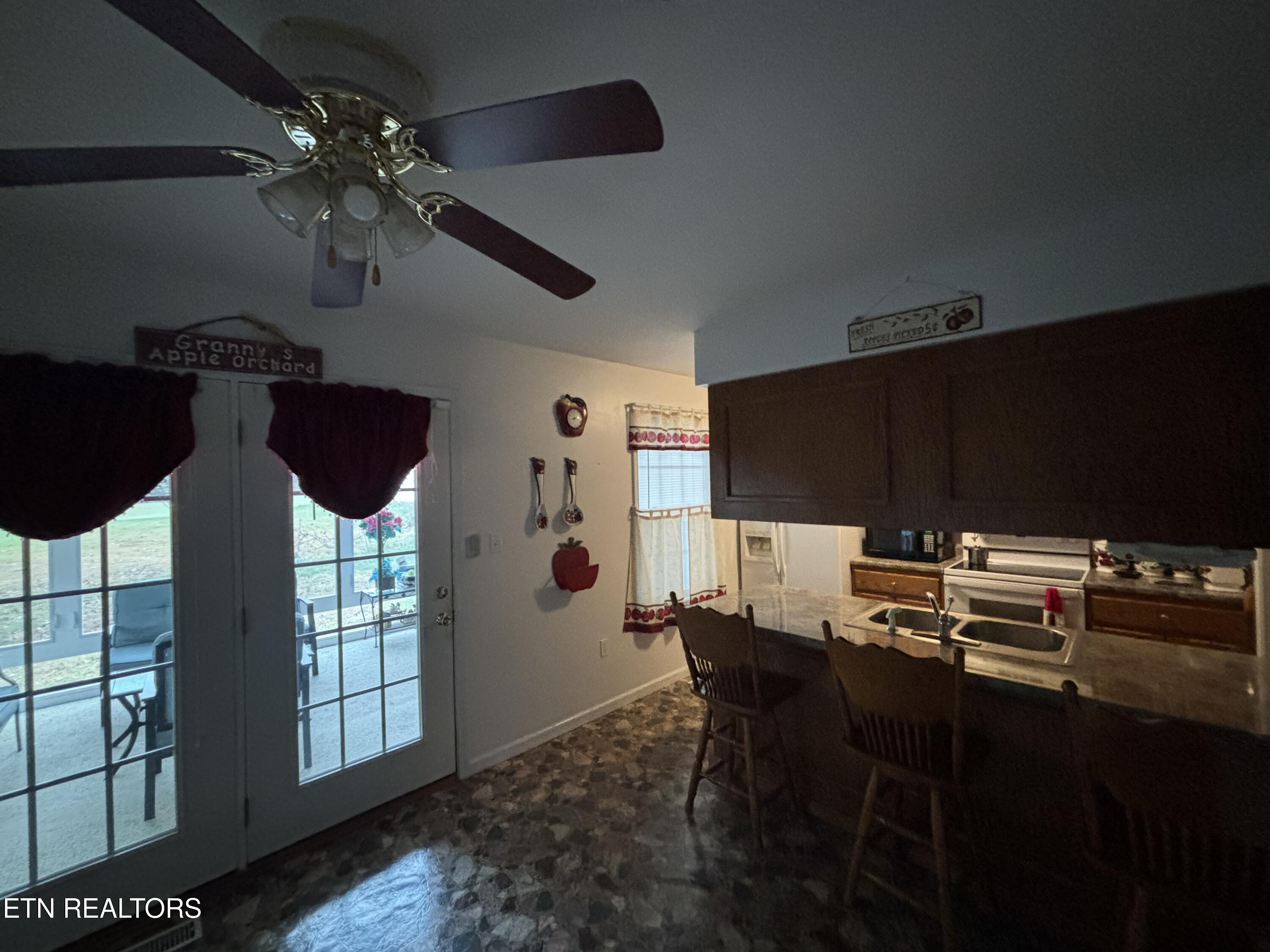 530 Pine Creek Road Oneida, TN 37841 - Photo 6 of 24 IMG_4105