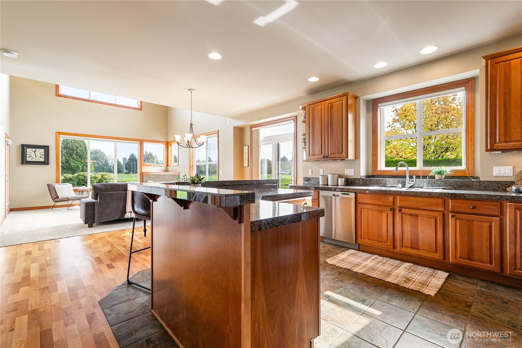 8850 Depot Road, Unit 2 Lynden, WA 98264 - Photo 9 of 40 Gallery Image 9