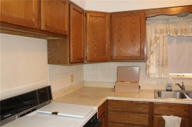 $175,000 | 10831 Holmes Road, Kansas City, MO 64131