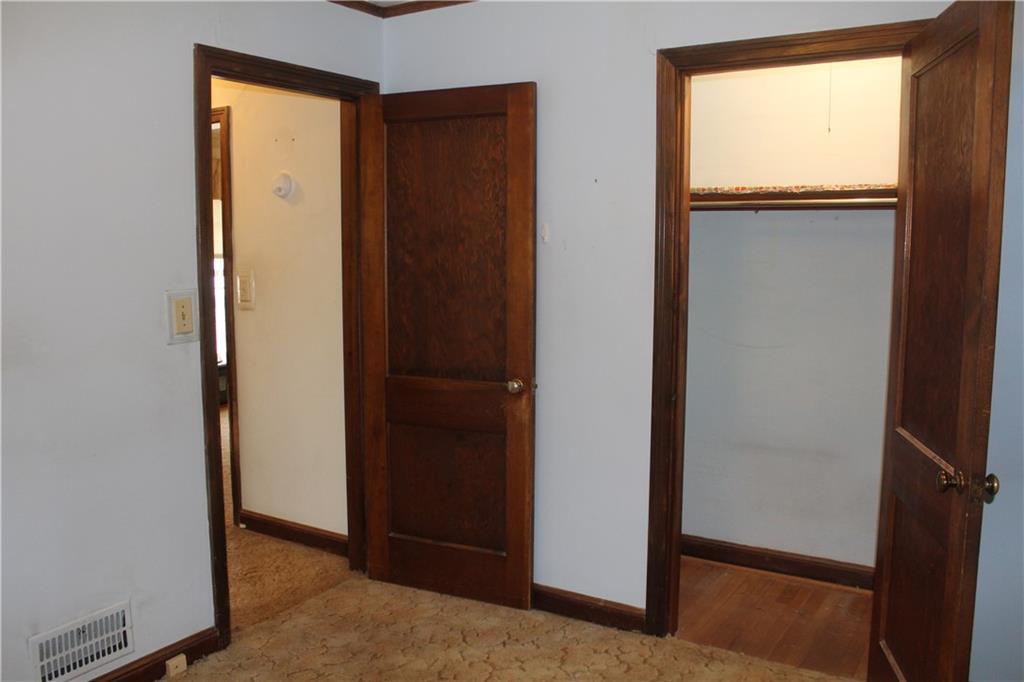 10831 Holmes Road Kansas City, MO 64131 - Photo 17 of 50