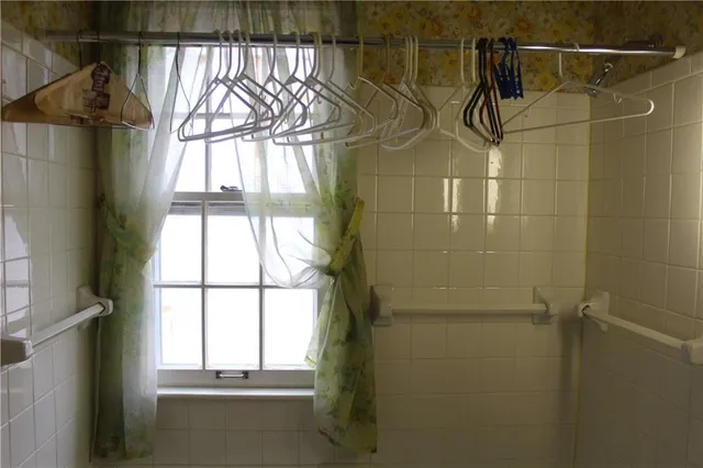 $175,000 | 10831 Holmes Road, Kansas City, MO 64131