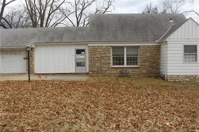 $175,000 | 10831 Holmes Road, Kansas City, MO 64131