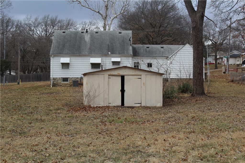 10831 Holmes Road Kansas City, MO 64131 - Photo 46 of 50