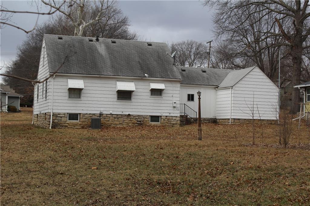 10831 Holmes Road Kansas City, MO 64131 - Photo 47 of 50