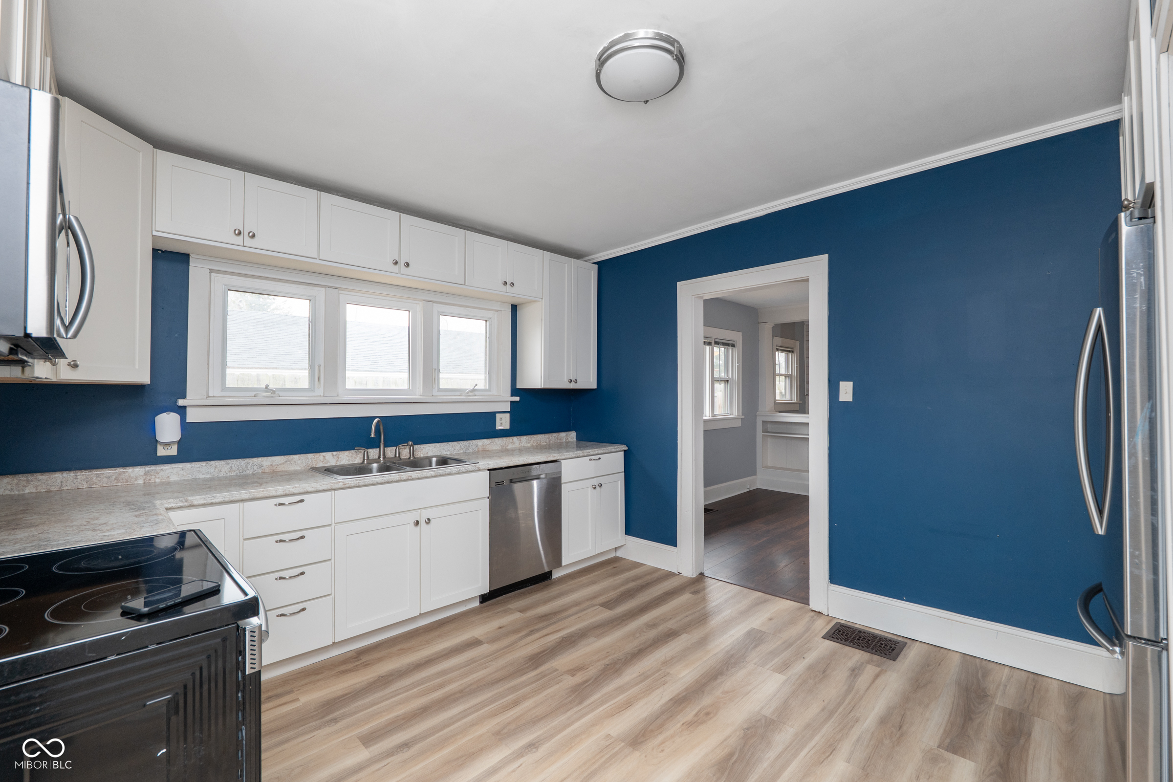 208 North Meeks Avenue Muncie, IN 47303 - Photo 12 of 20