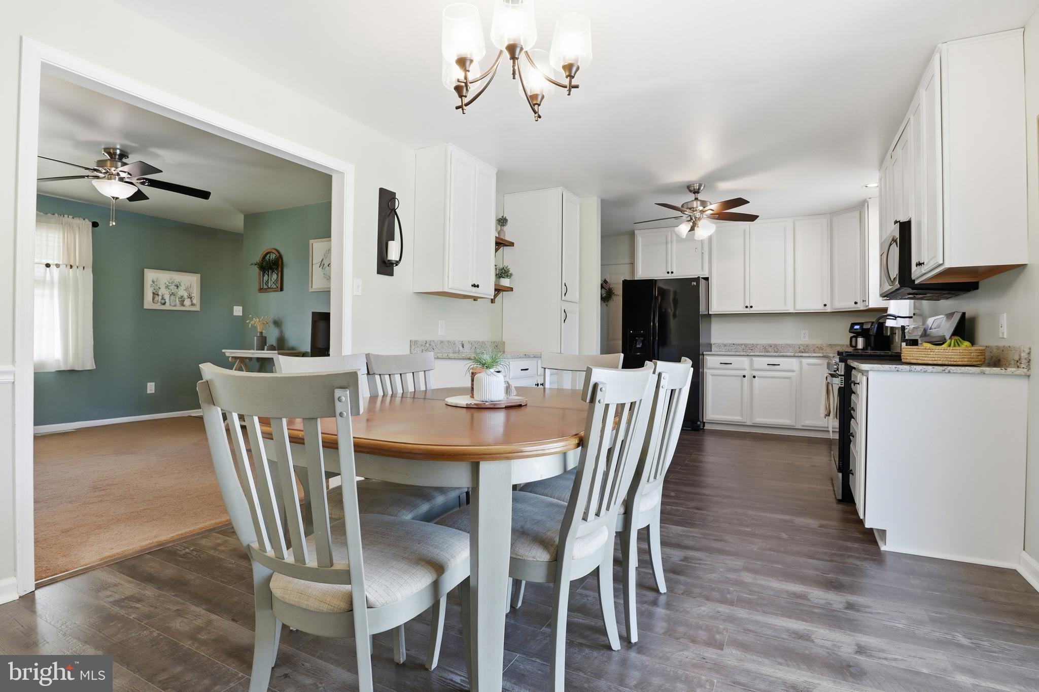 217 Overview Circle West Red Lion, PA 17356 - Photo 11 of 59