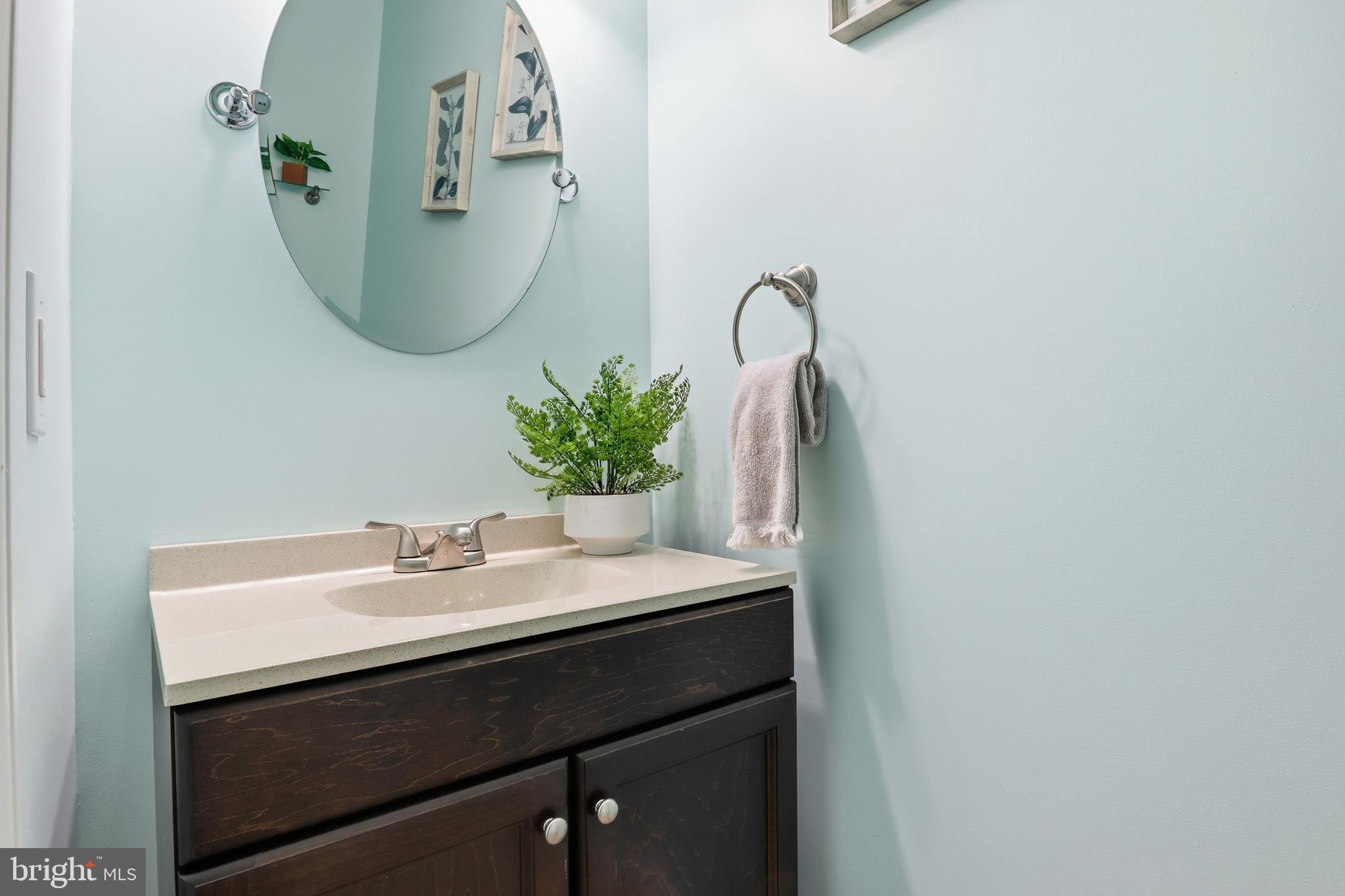 217 Overview Circle West Red Lion, PA 17356 - Photo 17 of 59 Main Level half bath