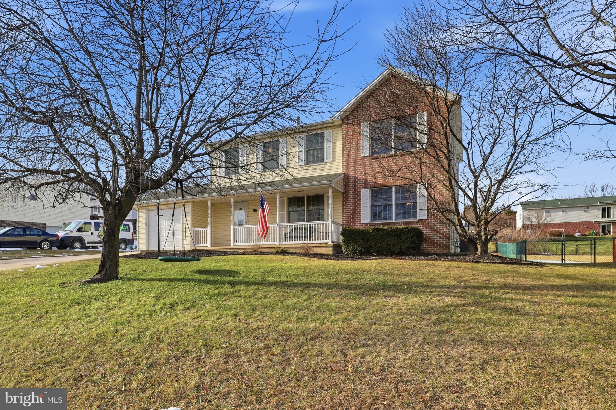217 Overview Circle West Red Lion, PA 17356 - Photo 5 of 59