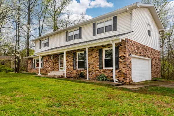 $289,000 | 39 Butternut Hill Drive, Carbondale, IL 62903