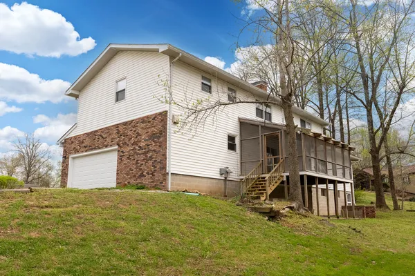 $289,000 | 39 Butternut Hill Drive, Carbondale, IL 62903