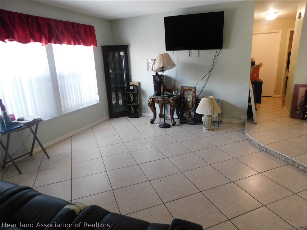 5824 Thunder Road Sebring, FL 33876 - Photo 7 of 16 Gallery Image 7