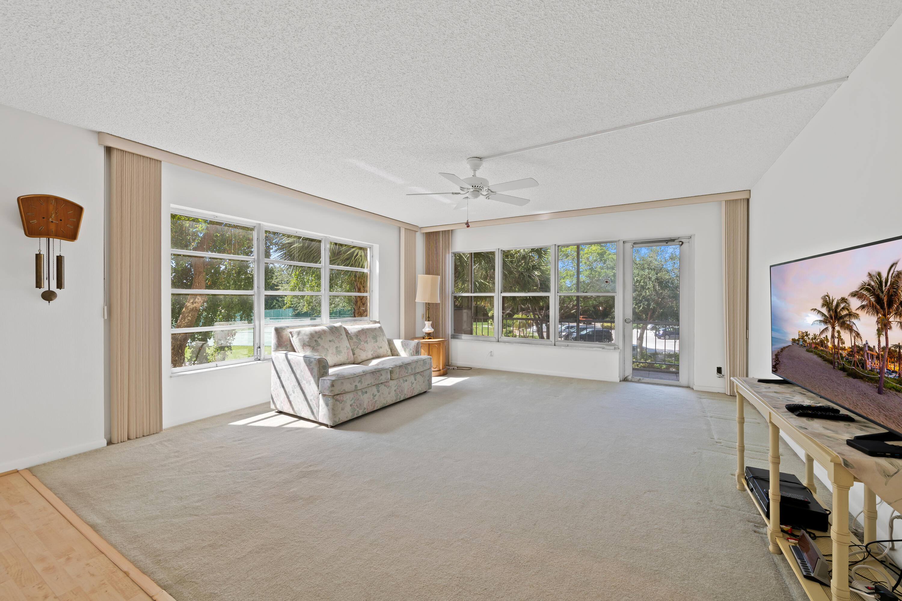 10777 West Sample Road, Unit 207 Coral Springs, FL 33065 - Photo 8 of 36 DSC_8016