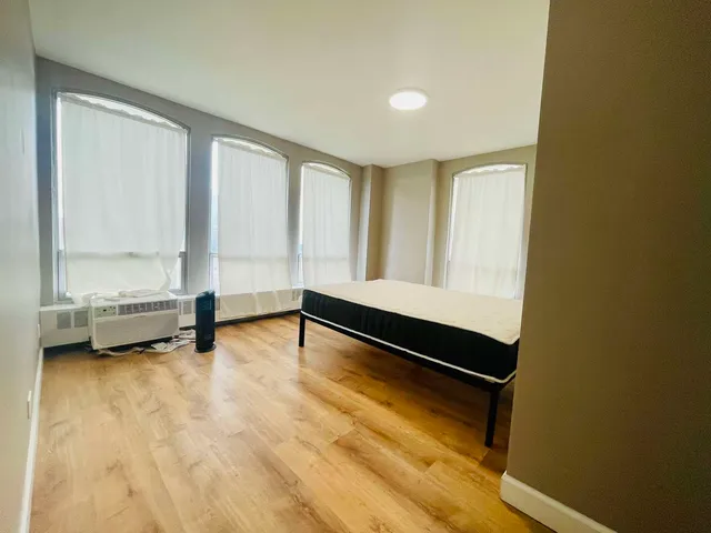 a view of room with lounge chair