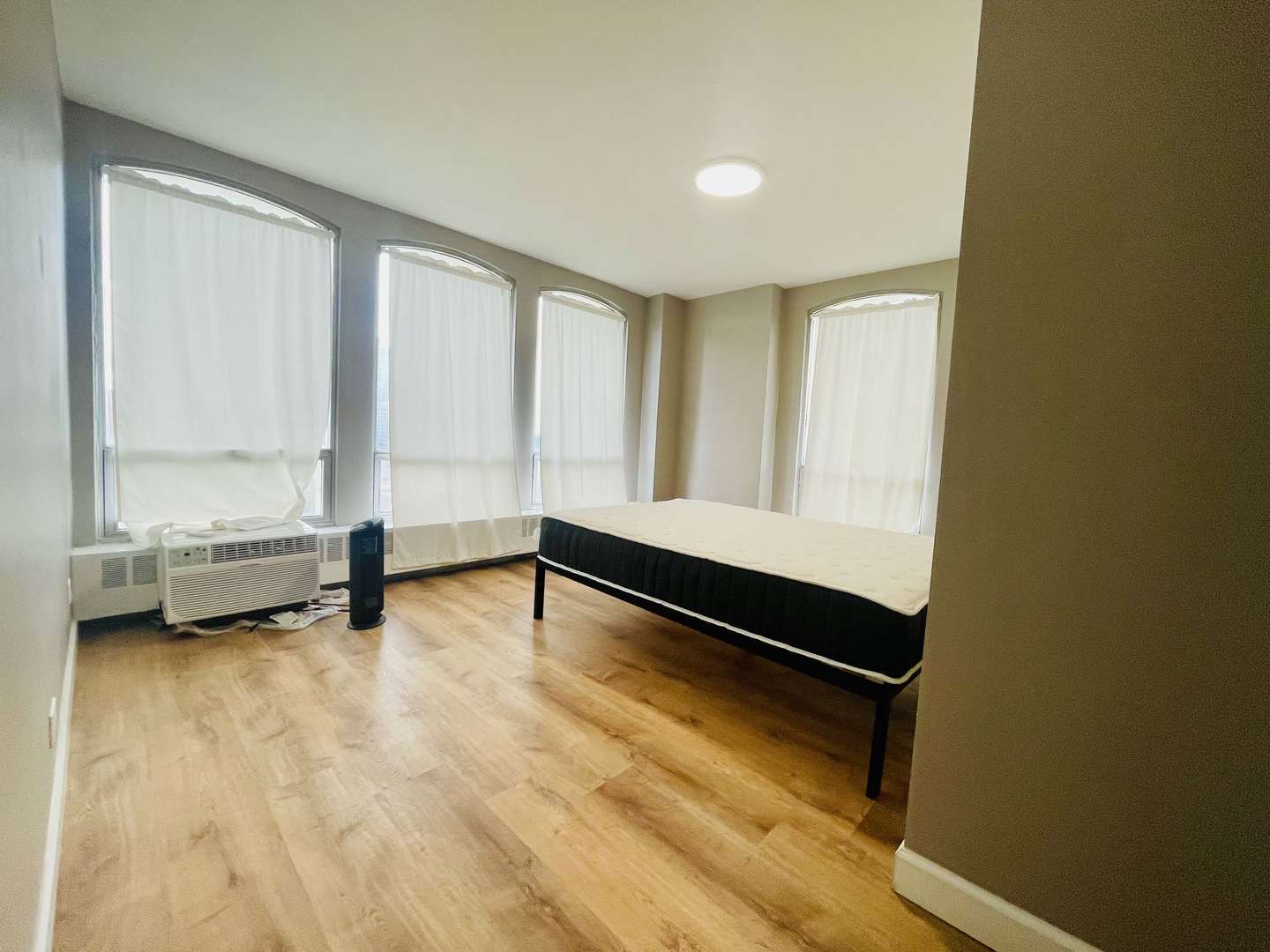 1451 East 55th Street, Unit 1030N Chicago, IL 60615 - Photo 11 of 18 a view of room with lounge chair