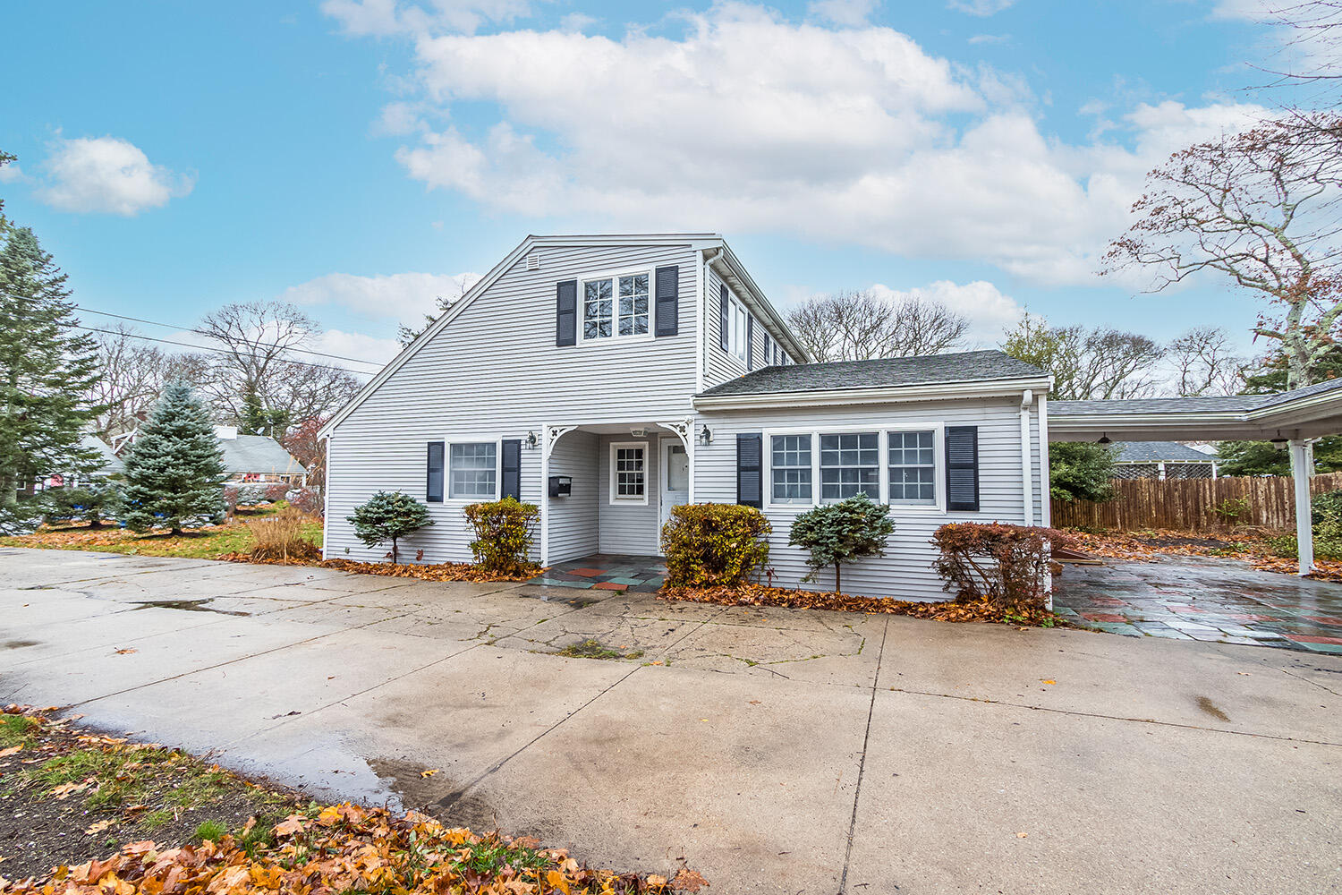13 Holland Street, Falmouth, MA 02540 Compass