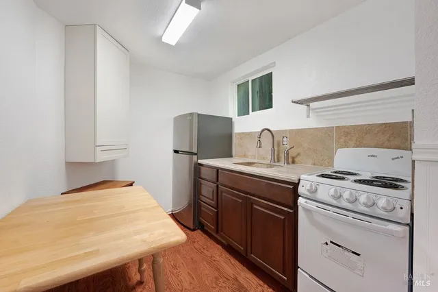 $1,150,000 | 14783-14785 Armstrong Woods Road, Guerneville, CA 95446