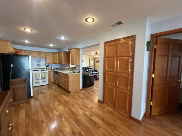 $804,000 | 9770 Cheyenne Trail, Evart, MI 49631