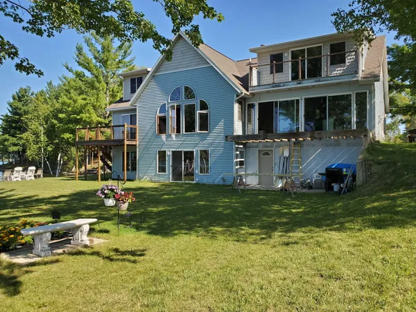 $804,000 | 9770 Cheyenne Trail, Evart, MI 49631
