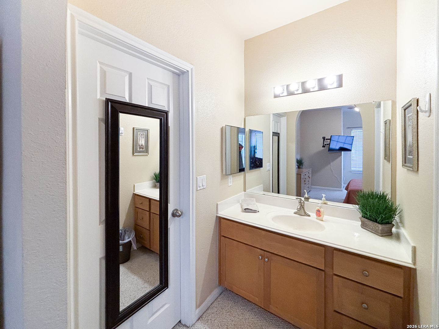 6160 Eckhert Road, Unit 101 San Antonio, TX 78240 - Photo 13 of 36