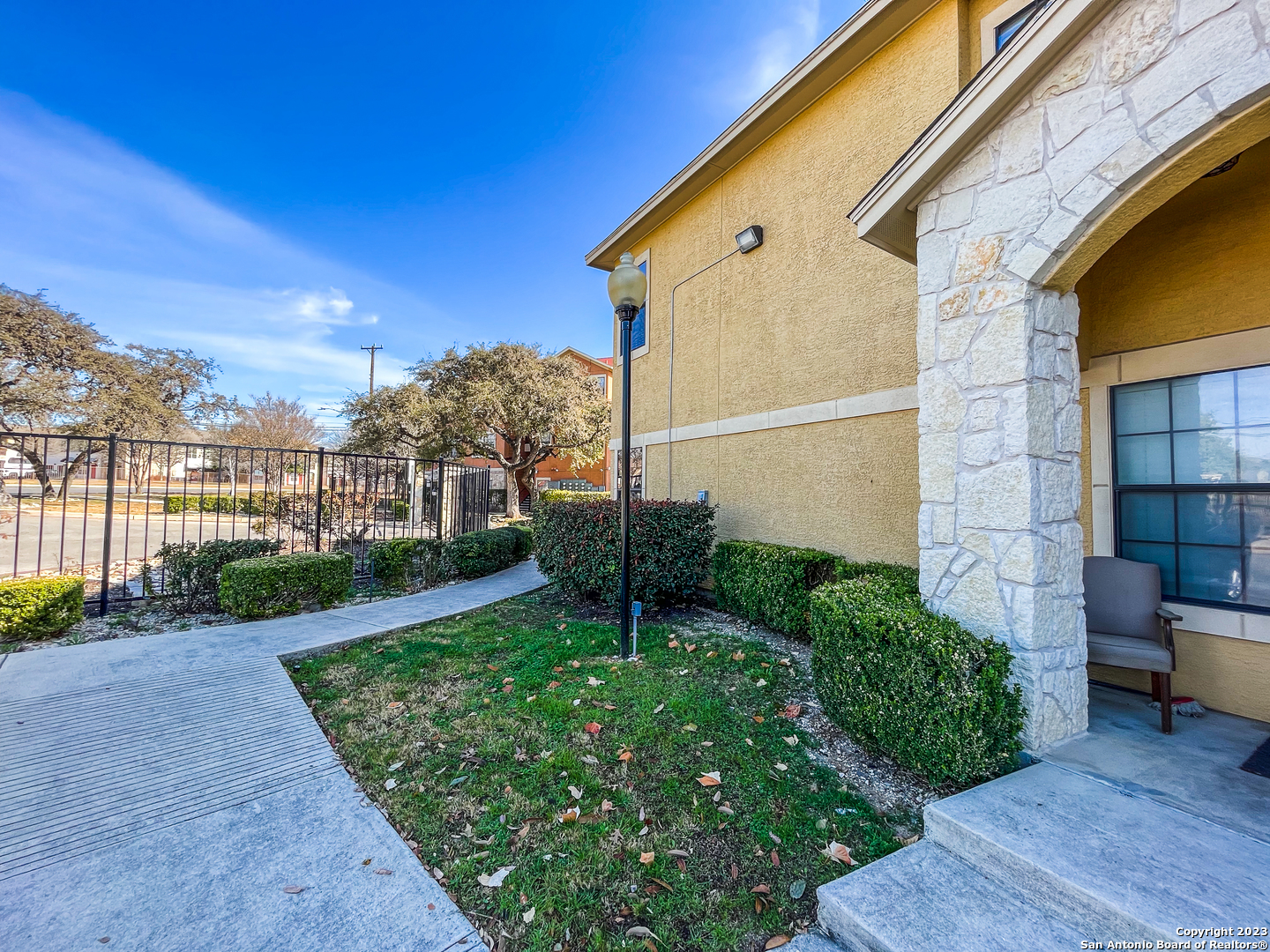 6160 Eckhert Road, Unit 101 San Antonio, TX 78240 - Photo 4 of 36