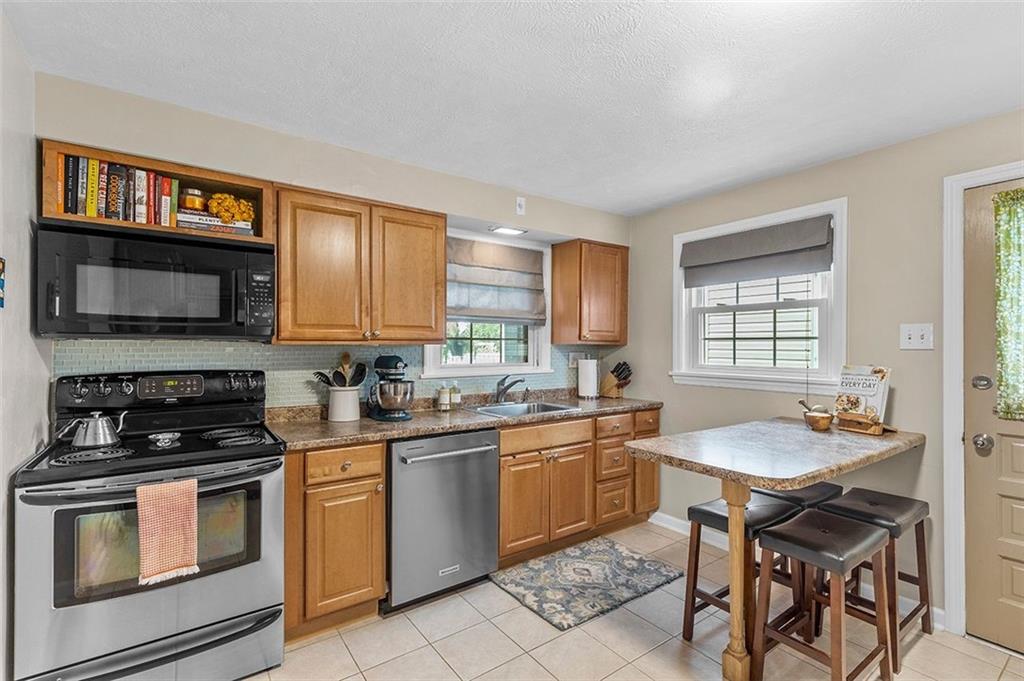 991 Ridge Road Bridgeville, PA 15017 - Photo 14 of 40 Gallery Image 14