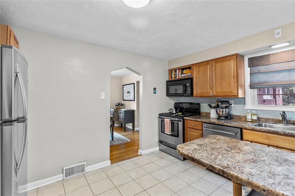 991 Ridge Road Bridgeville, PA 15017 - Photo 18 of 40 Gallery Image 18