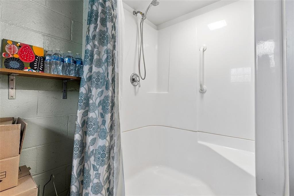 991 Ridge Road Bridgeville, PA 15017 - Photo 34 of 40 Gallery Image 34