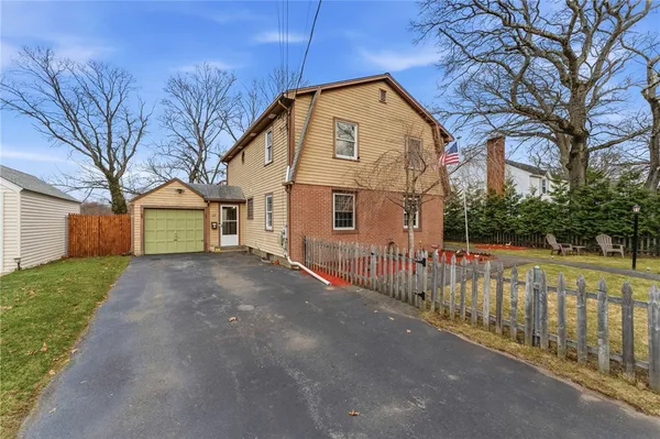 $495,000 | 109 Pinecrest Drive, Pawtucket, RI 02861