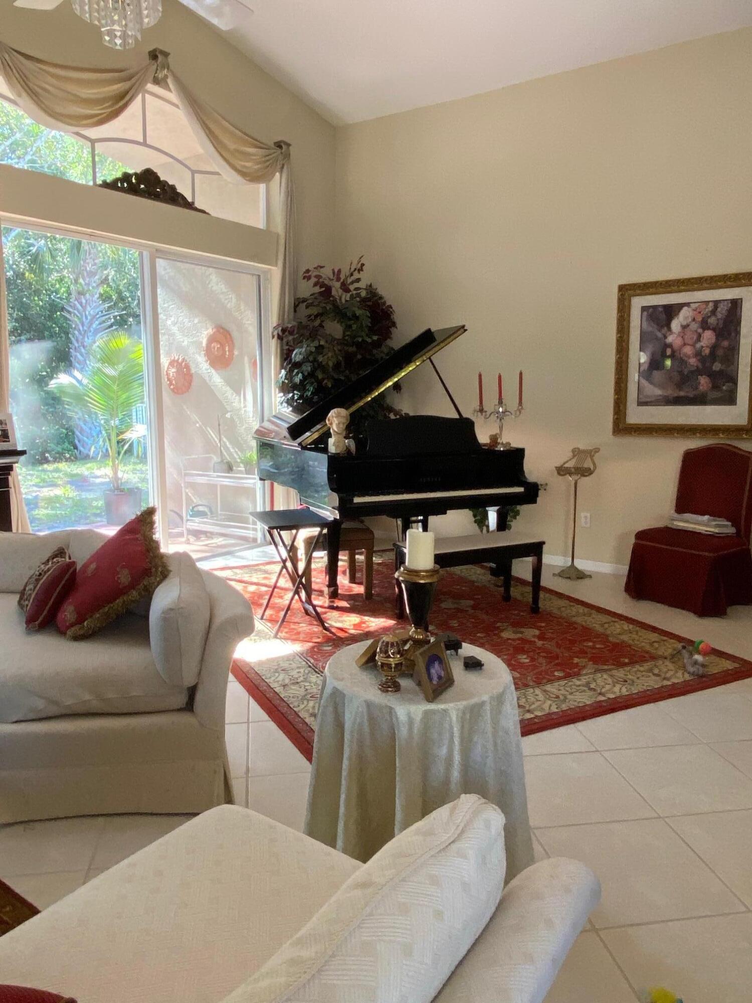 Undisclosed Address West Palm Beach, FL 33411 - Photo 13 of 16 5603 Piano area