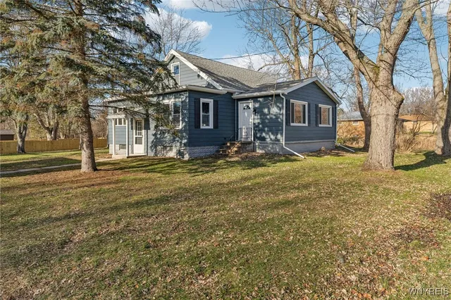 $299,900 | 24 Broadway Street, West Seneca, NY 14224